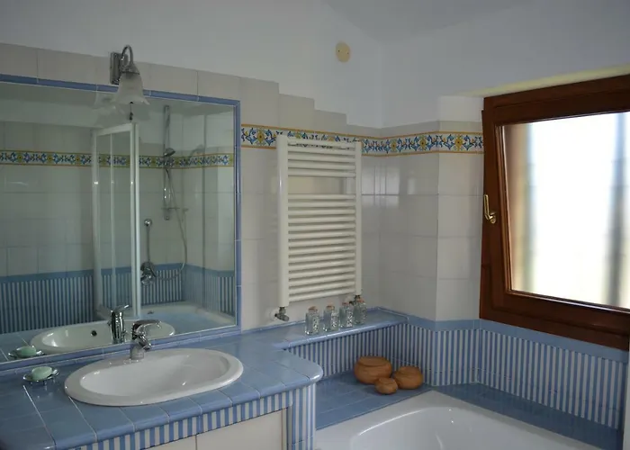 Ca Da Munta Bed & Breakfast 3*